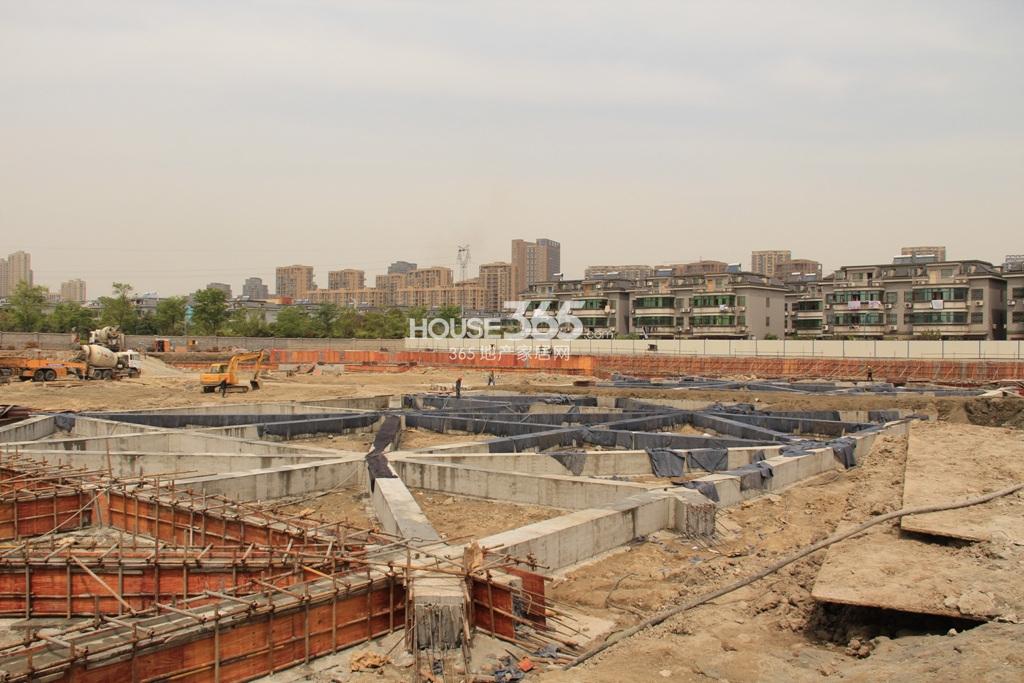 华元欢乐城一期工程（2013.4）