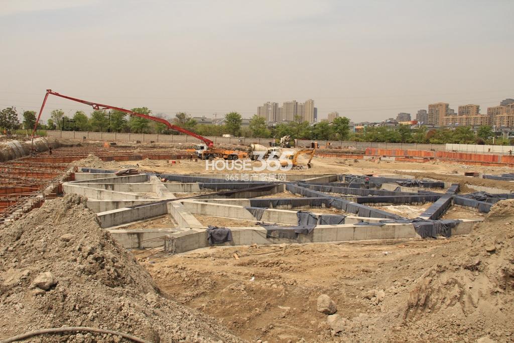 华元欢乐城一期工程（2013.4）