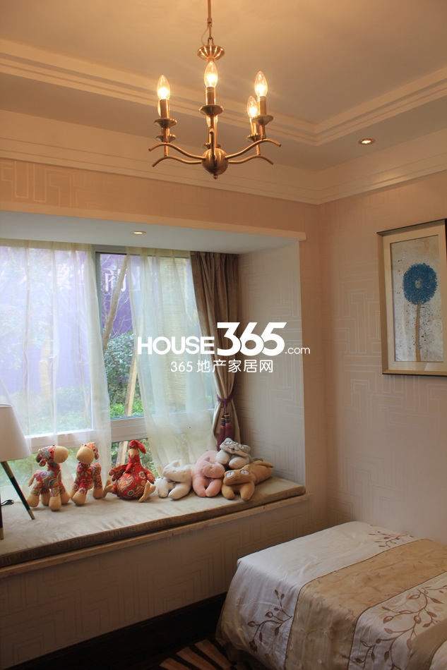 长虹世纪荣廷样板间卧室