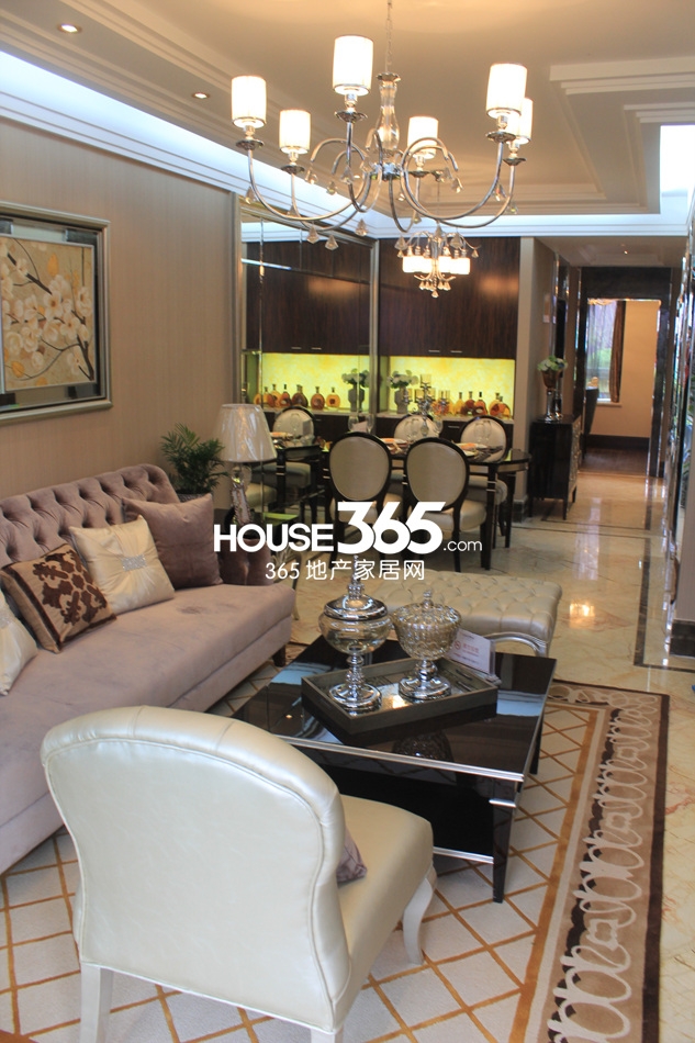 长虹世纪荣廷样板间客厅