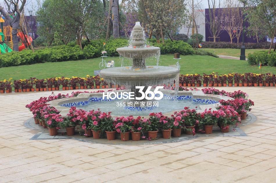 长虹世纪荣廷售楼部（2013.10.22）