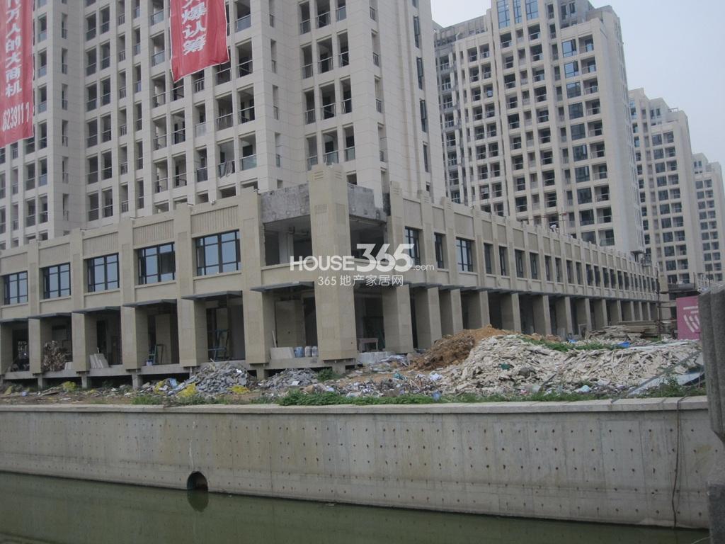 金都夏宫桃院实景图（2013.10）
