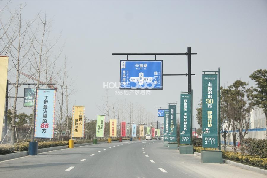 卓越长睦周边道路实景图 2014.3.11摄