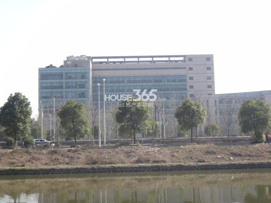 宋都东郡国际周边配套——浙江财经学校下沙校区
