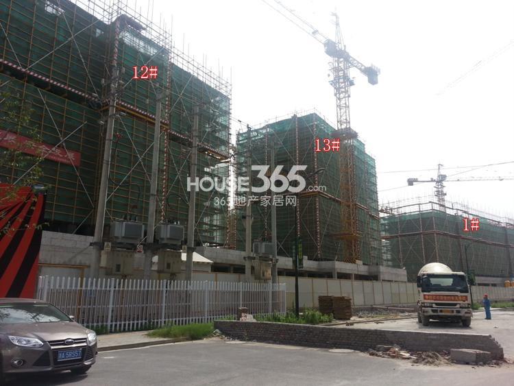中大普升1、12、13号楼施工实景图 （2014.6.10摄）
