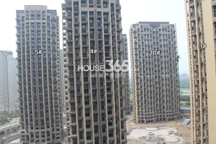 保利城市果岭3、4、5、10号楼施工实景图 （2014.6.12摄）