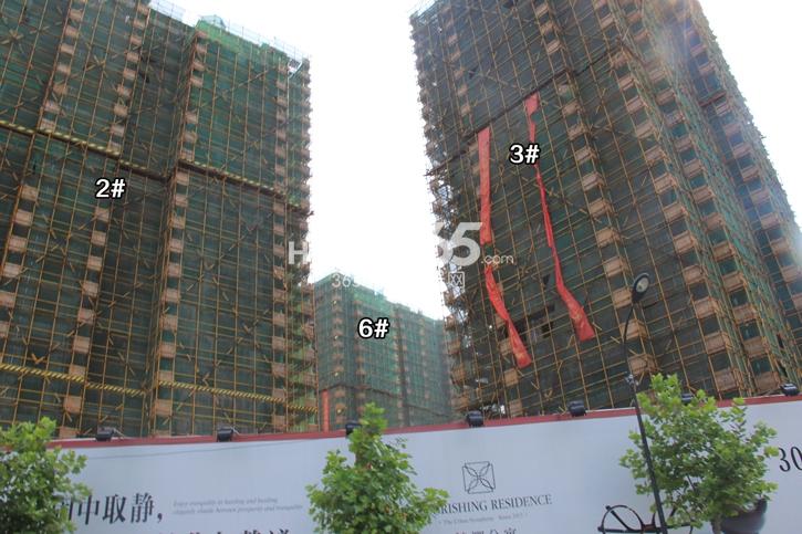 信宇锦润公寓2、3、6号楼施工实景图 2014.7.29摄