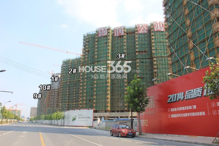 信宇锦润公寓1、2、3、9、10号楼施工实景图 2014.7.29摄