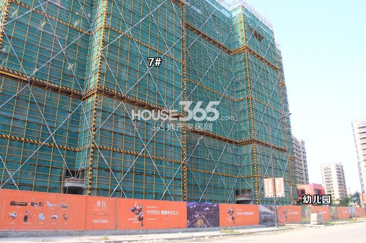 中大普升7号楼现场施工实景图 2014.7.29摄