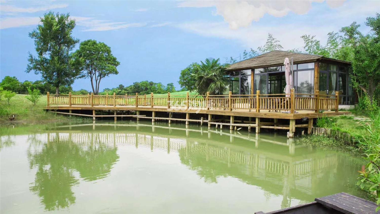 清虚小镇茅山湾一号实景图