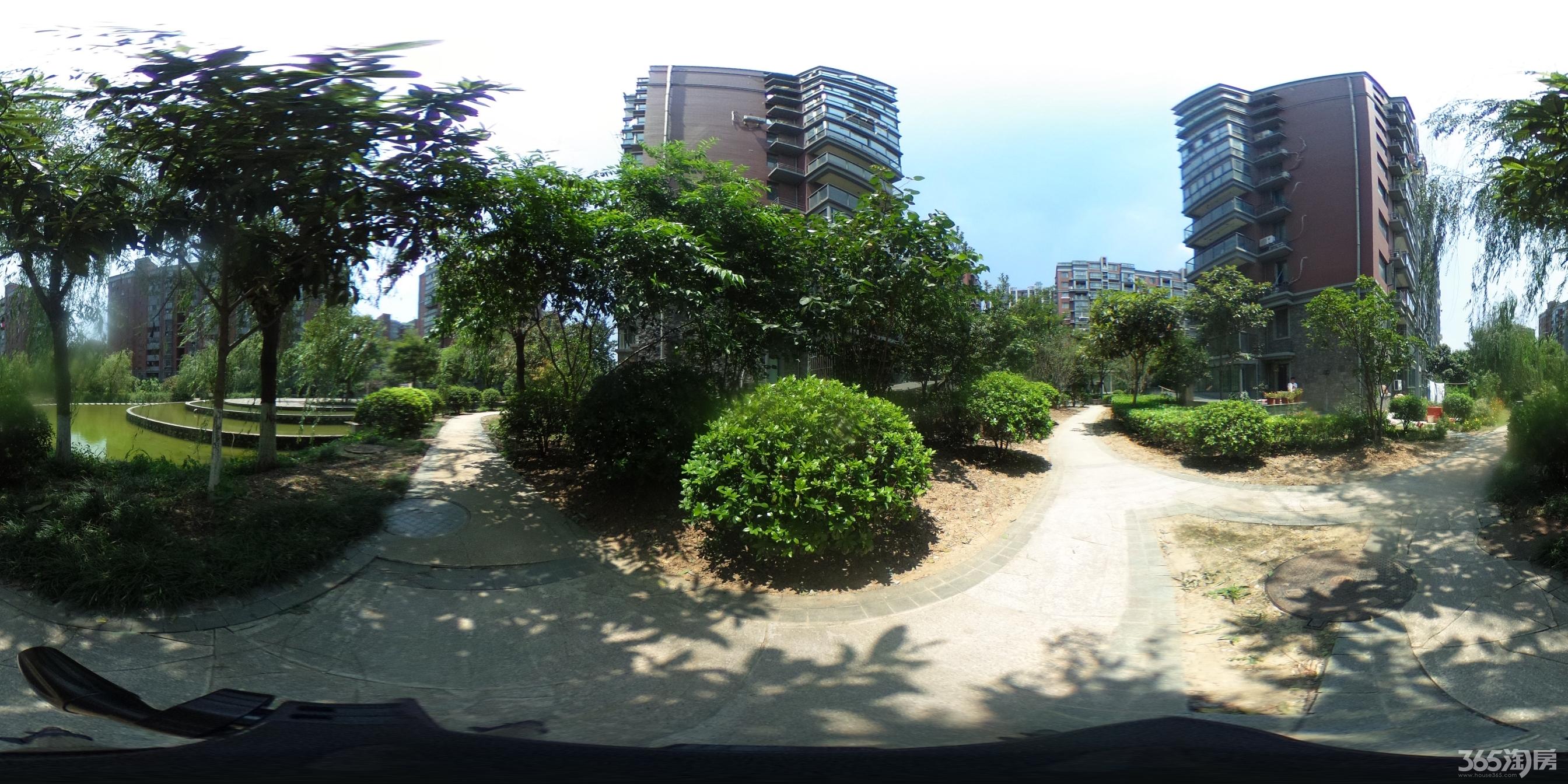 【多走一公里 房价二分一 四季金辉 舒适大四房