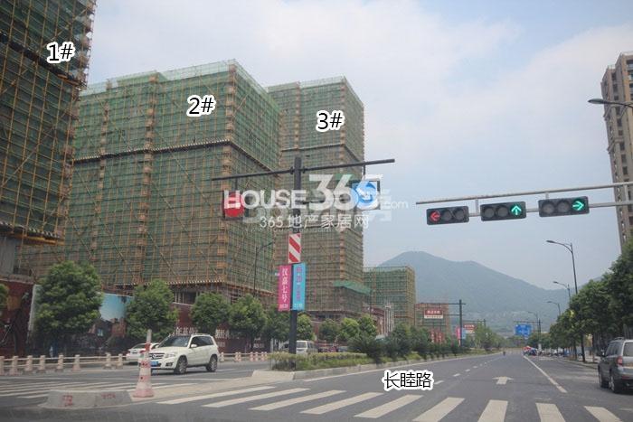 汉嘉柒号1、2、3号楼施工实景图 2015年9月摄