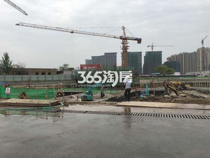 2016年4月九龙仓珑玺项目施工现场