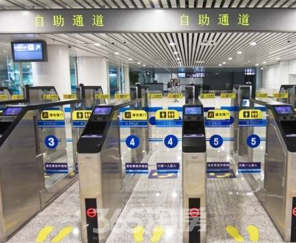 中国公民人均通关查验时间快至45秒 中国公民人均通关查验时间快至45秒