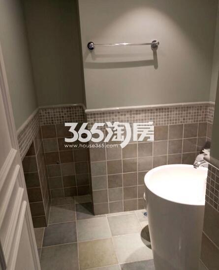 富阳乐汇城约53方样板房——卫浴
