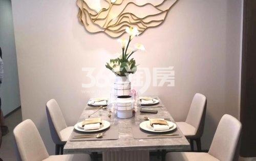佳兆业湖心溪岸140平样板间（餐厅）