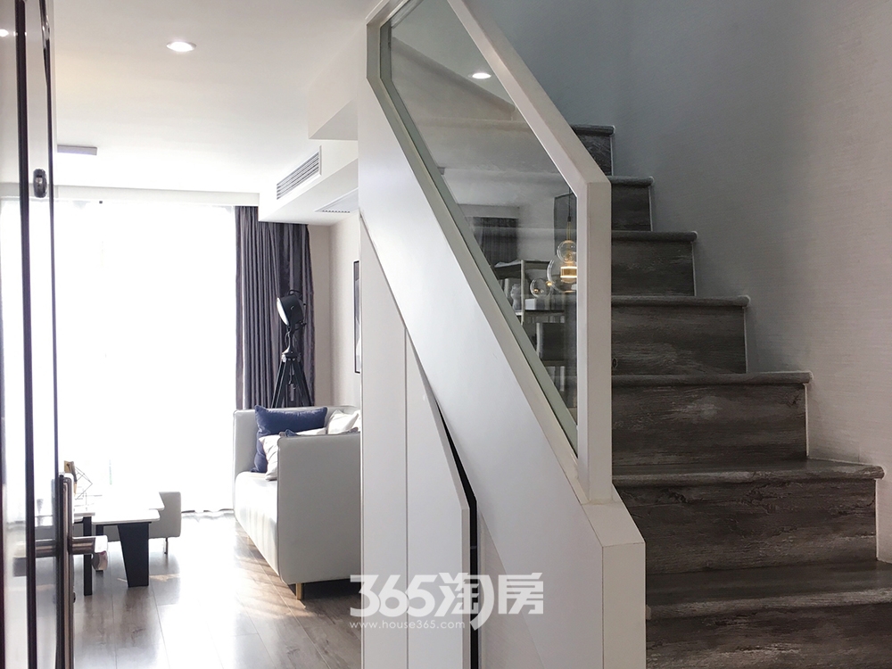 坤生栖悦项目34方样板房——全局