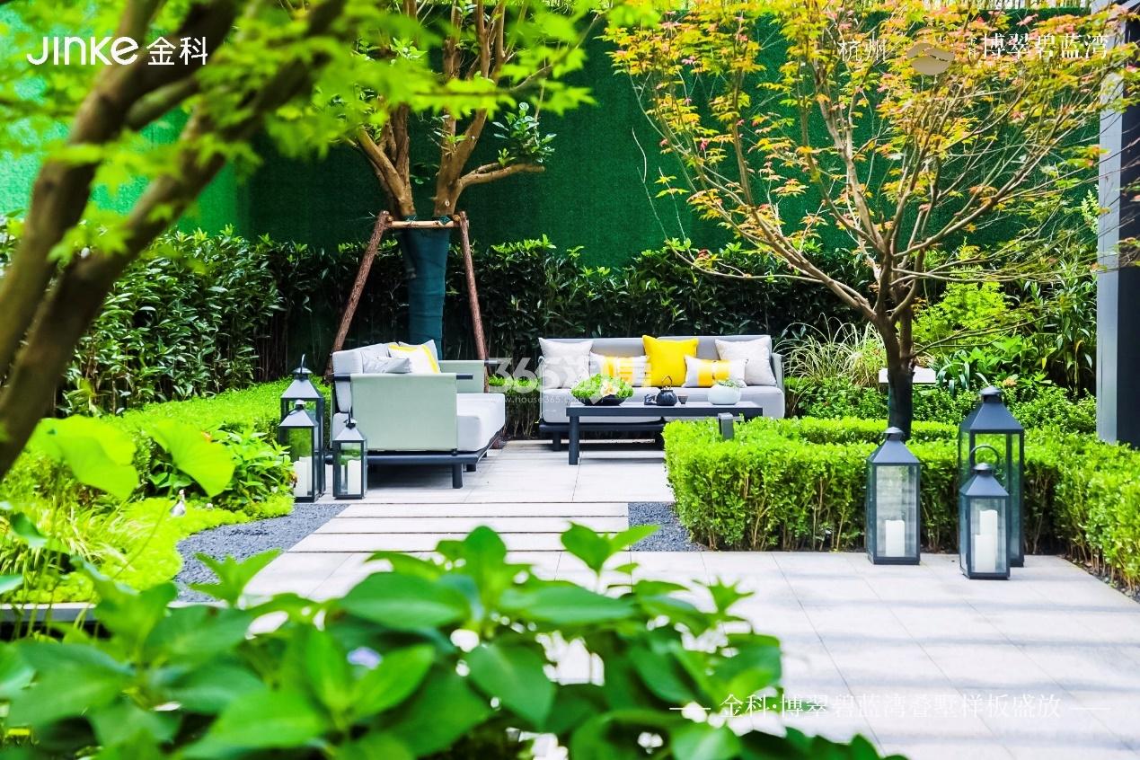 7月博翠碧蓝湾示范区实景图