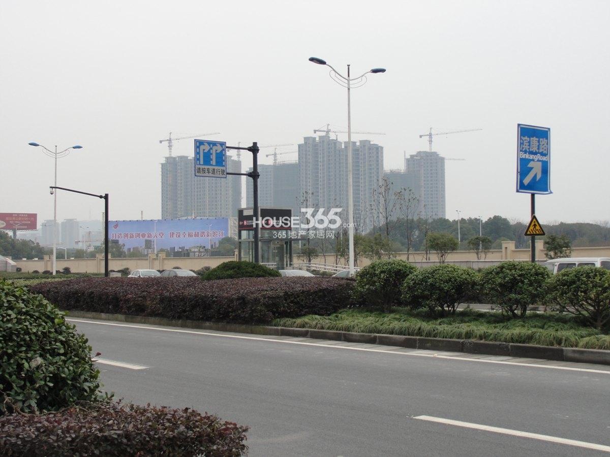 金地天逸项目实景图 2013年2月下旬