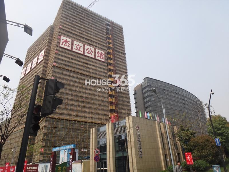 杰立公馆项目实景图 2013.4