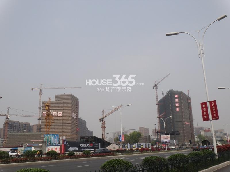天城国际项目周边实景图