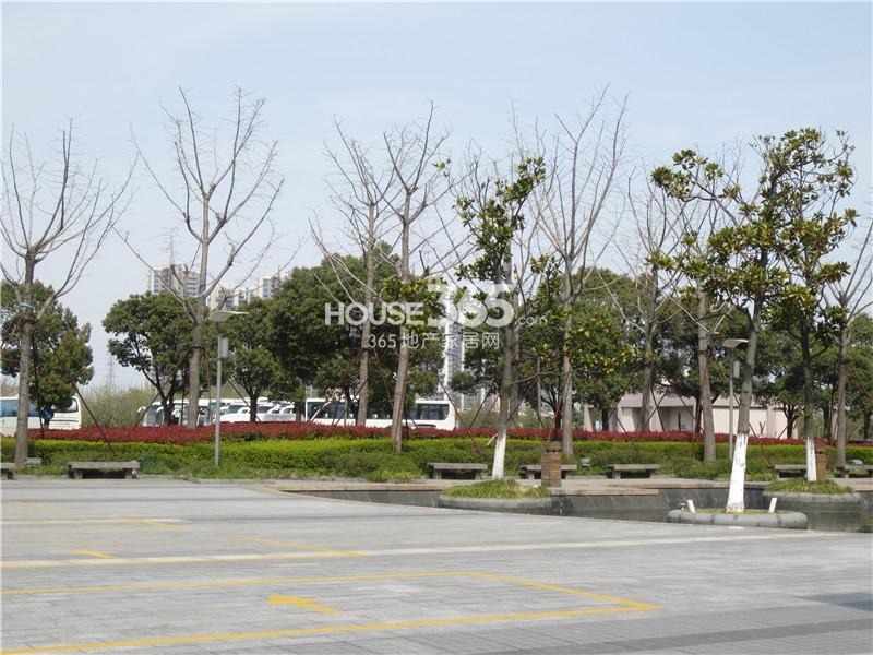 白塘壹号周边环境