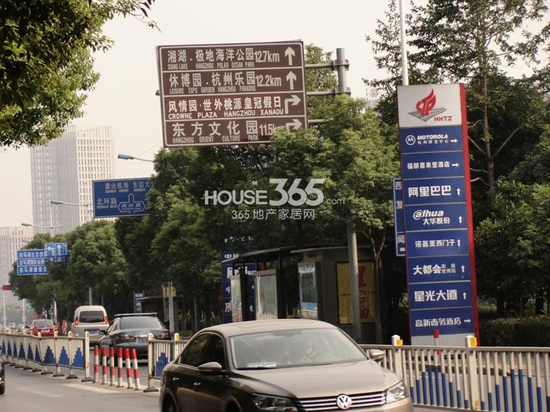 世茂之西湖前的江南大道