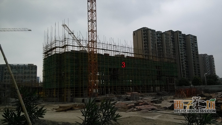 2013年10月下旬湖漫雅筑项目实景图--3号楼