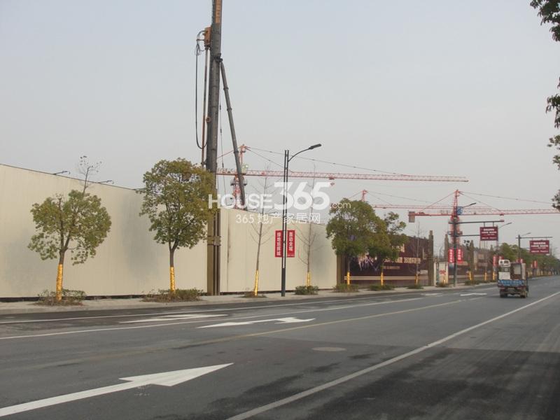 2014年2月中旬扬帆路上拍绿地旭辉城项目实景