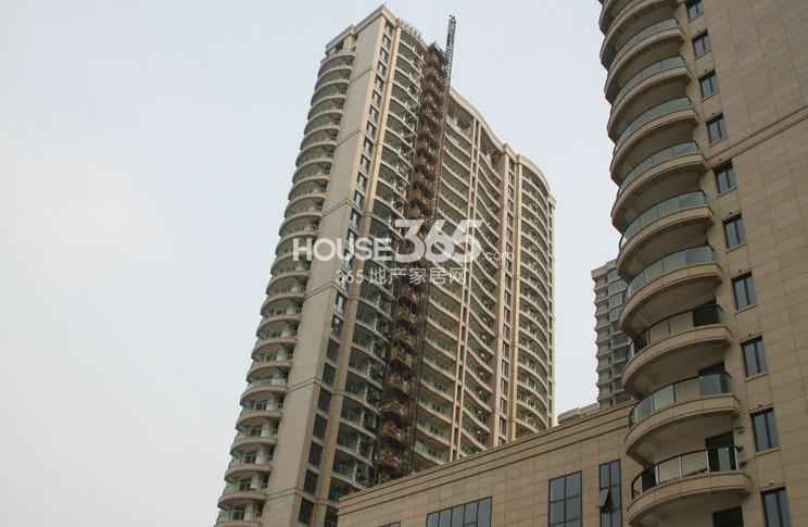万和国际施工实景图