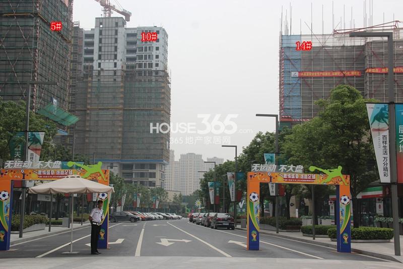万科北宸之光5、10、14号楼进度 2014.7