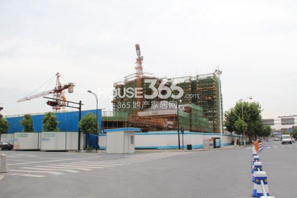 2014年8月底汉嘉申花郡项目实景远拍