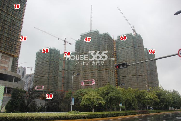 2014年8月下旬玲珑府项目实景--1-7、9号楼