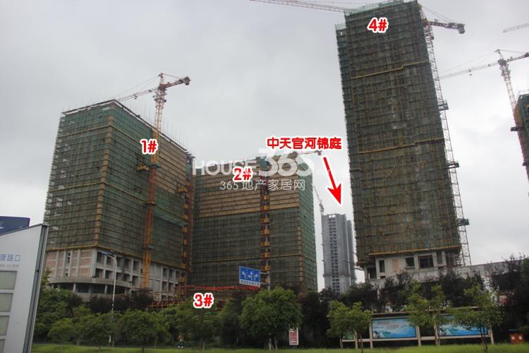 2014年8月下旬玲珑府叮当项目实景（1、2、3号楼为玲珑府叮当）