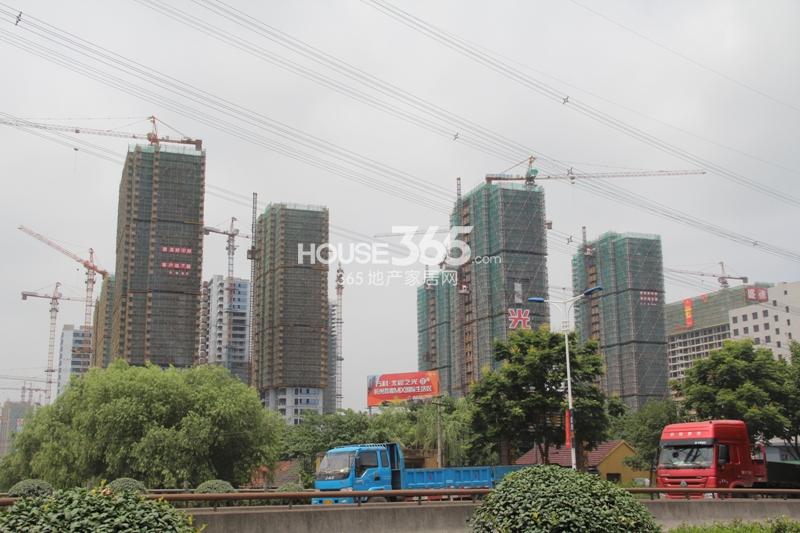 万科北宸之光全景 2014.8.8
