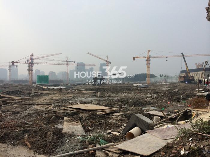 德信大家钱江府施工打地基实景图 2014年11月摄 