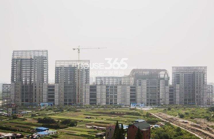 大象国际中心周边在建的奥体场馆