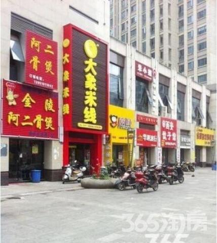 【河西万达广场旺铺出租 8米门头宽 临街适合