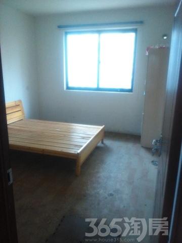 幼儿园小学俱全 省二院与中古眼科医院在旁 是