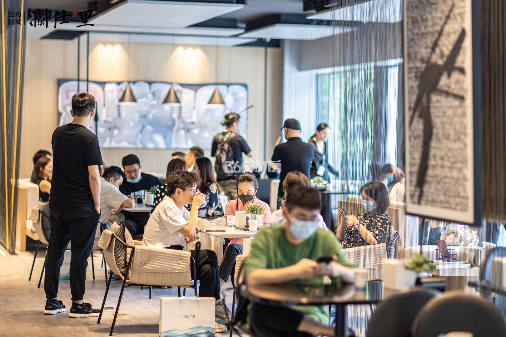 2020年8月6日澜仕里样板房开放活动图