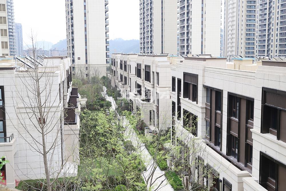 吴越府排屋实景图