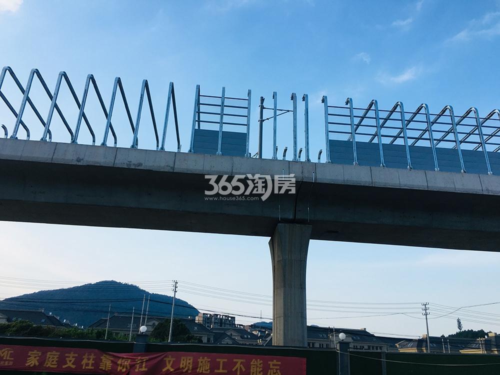 轻轨实景（2019.08）