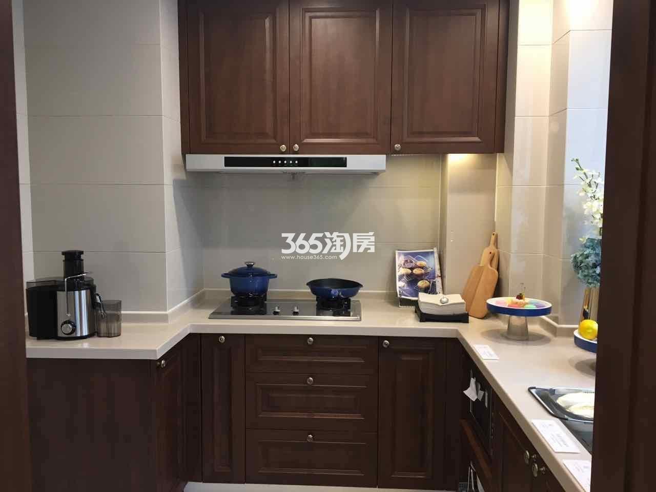 旭辉东方悦府G1户型125方样板房——厨房