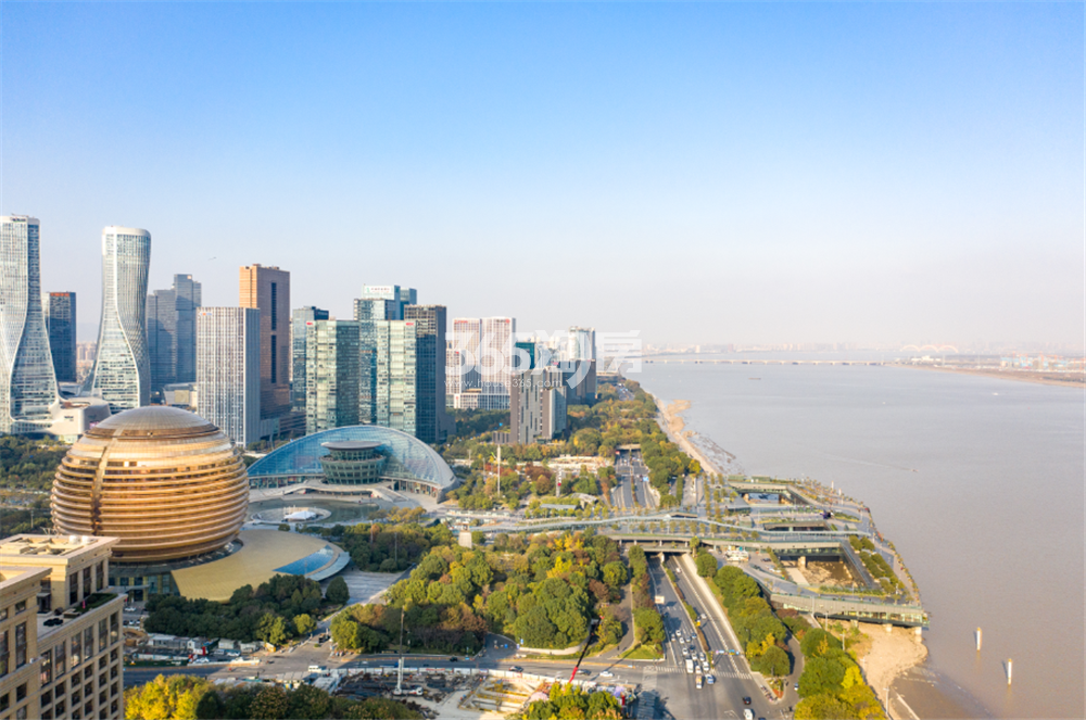 万潮星汇大厦周边公园实景图