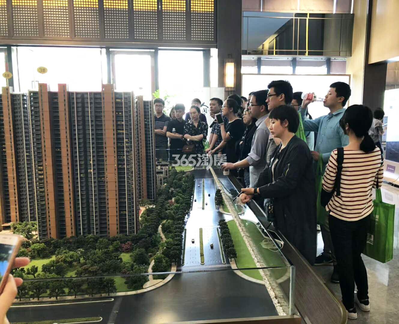 2018年5月融信澜天售楼处现场