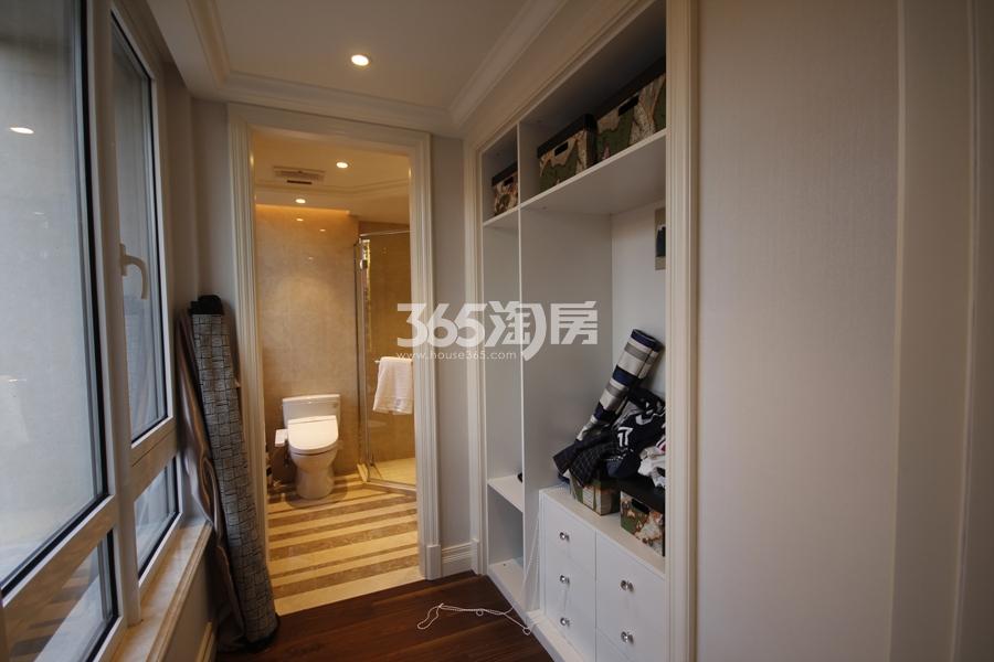 滨江春盛大江名筑B户型排屋250方样板房——卫浴