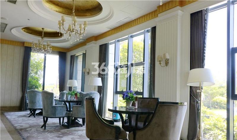 长虹世纪荣廷营销中心内部洽谈区（2018.3.2）