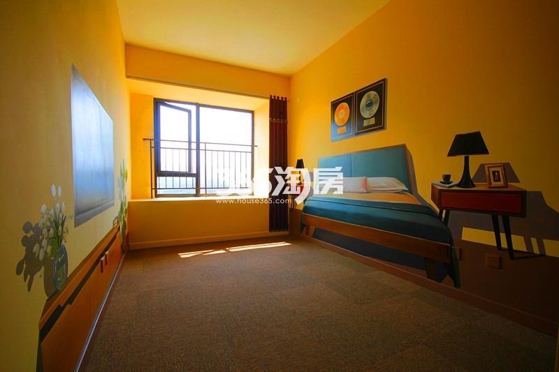 雅居乐国际花园B2户型110方样板房——卧室