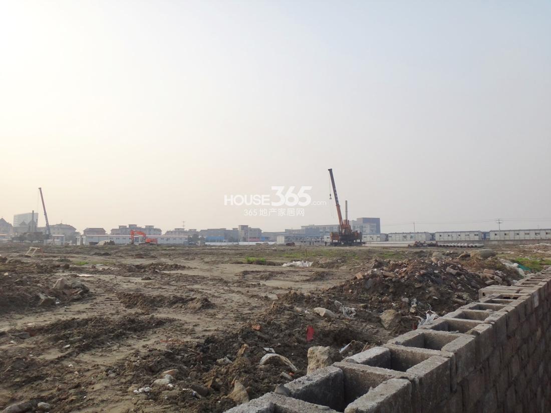 万科紫台施工现场实景图 2013.4