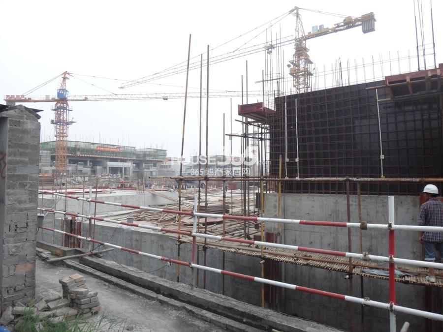 万科紫台施工现场实景图